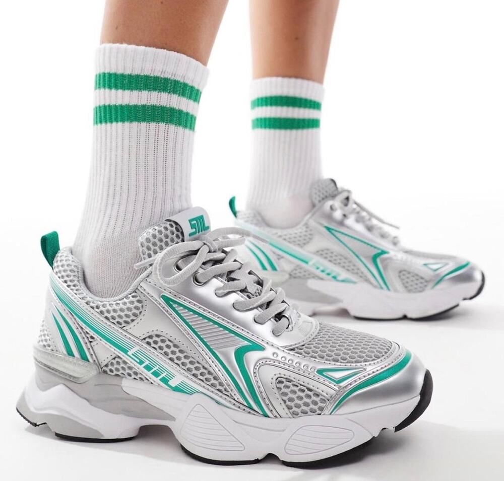 Steve Madden Speedster-E Trainers in Silver & Green Size 8